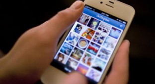 Instagram 1 mil teens in  July