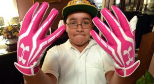 Pink Gloves Win