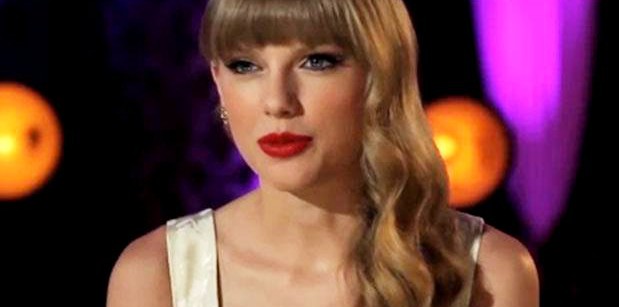 taylor-swift-dishes-on-writing-song-for-a-guy-with-tattoos-and-gap-on-his-teeth