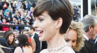 Anne-Hathaway youth culture