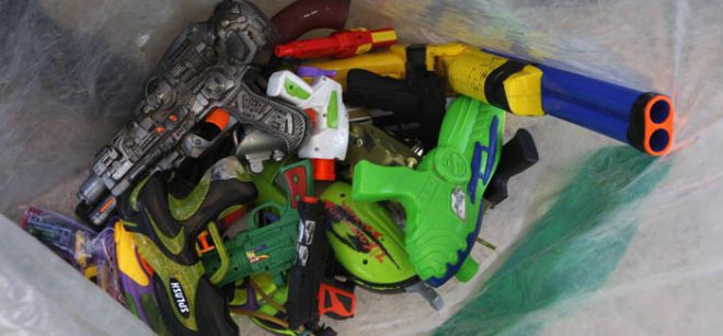 toy guns