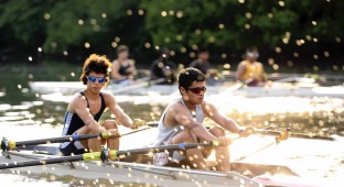 CT ct-met-rowing-scholarshi.JPG