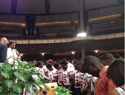 high-school-football-team-salvation