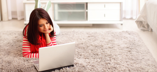 GIRL COMPUTER ..