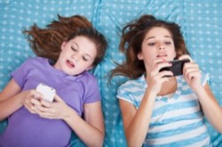 The Dark Side of Teens Texting [infographic]