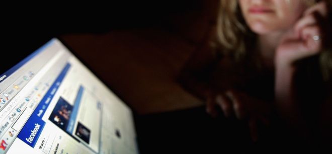 facebook girl screen