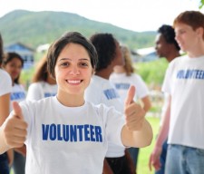 HOT millenial- volunteer