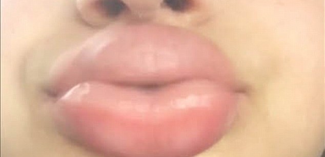 lips shootglass girl