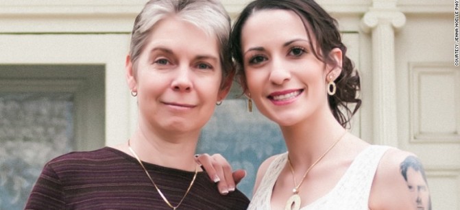 MOM DAUGHTER