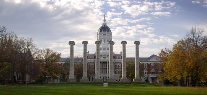 COLLEGE PIC