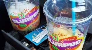1024px-Slurpees