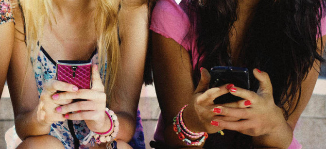american_girls_12.7_wide-9f6ef472070a50e97928dd605cefb3ece74af1a4-s800-c85
