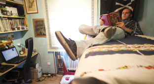 Unemployment Forces Spanish Youth To Live At Home