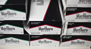 bn-qy456_marlbo_gr_20161125151343
