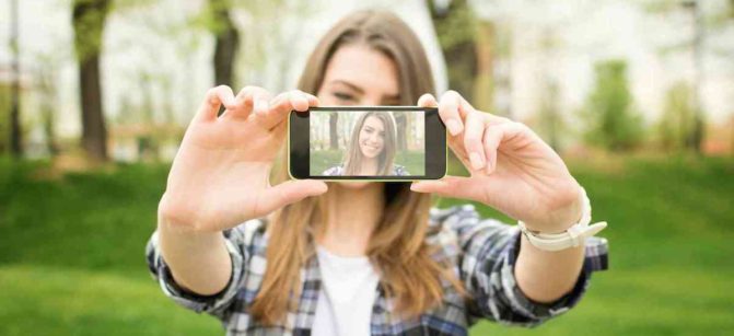 teengirl_selfie