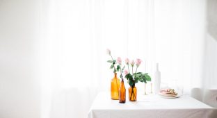 Home table dinner