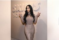 Kim Kardashian’s ‘Push Up Bra’ With Fake Nipples